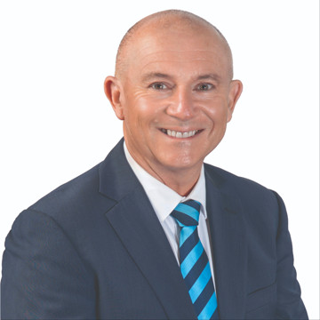 Lance McFarlane